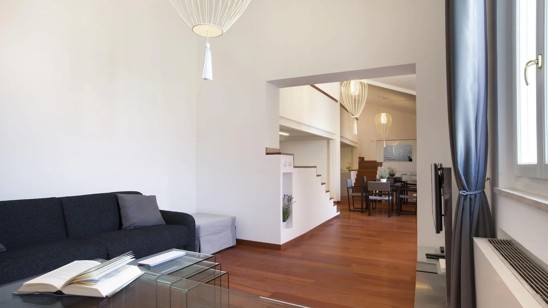 Oriana Homel Roma 0*, Rome