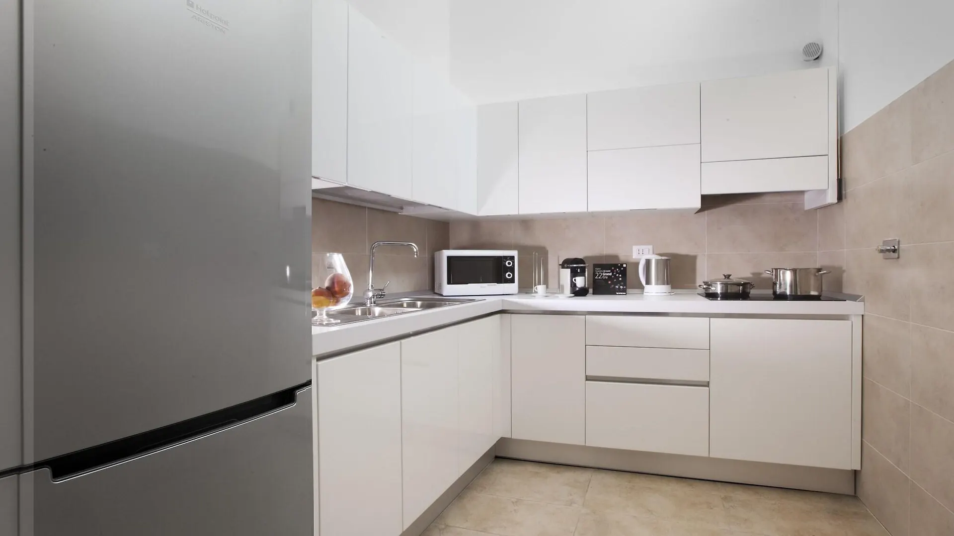 Apartment Oriana Homel Roma